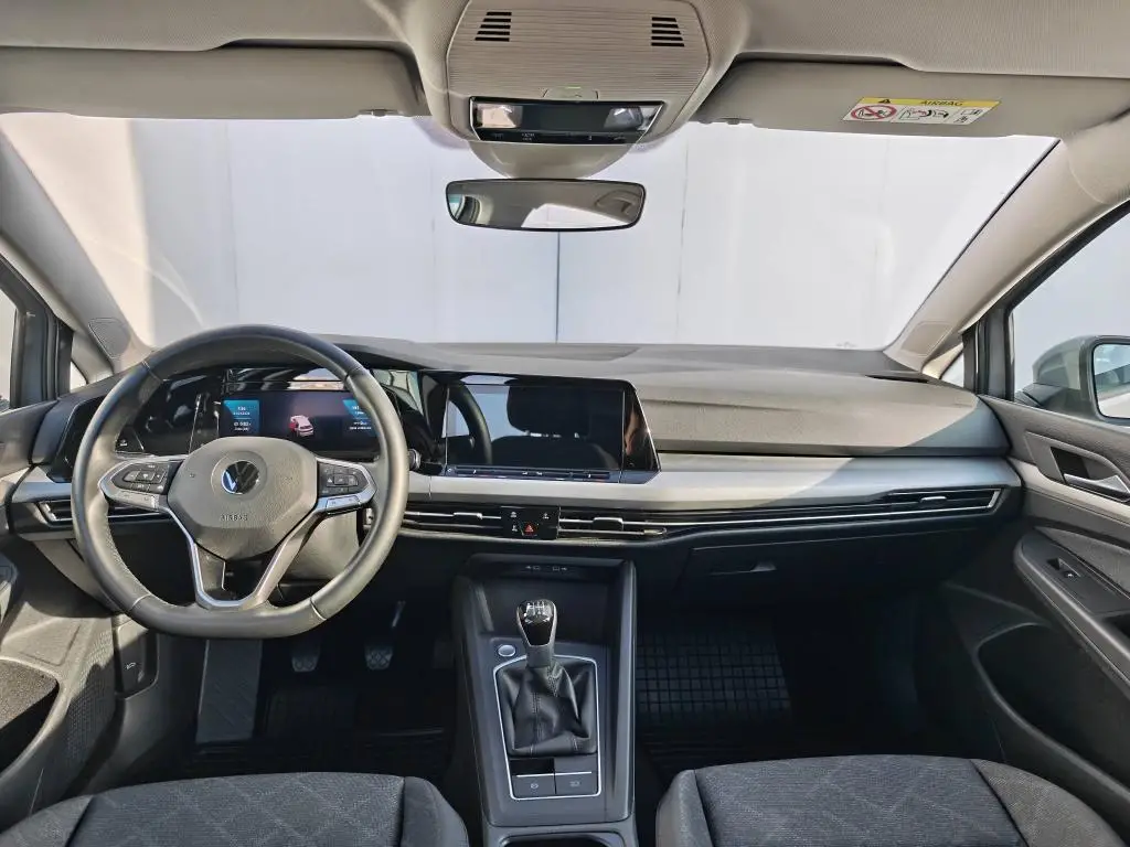 Volkswagen Golf Life 1,0TSi / 81kW