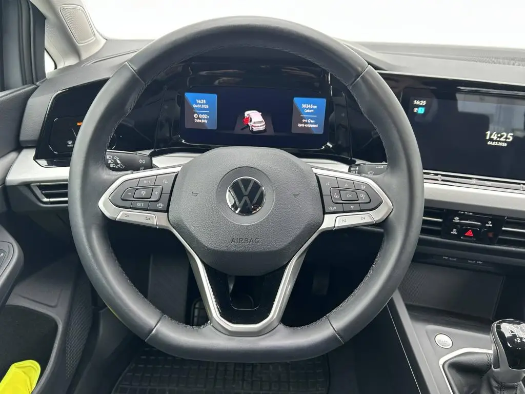 Volkswagen Golf Life 1,0TSi / 81kW