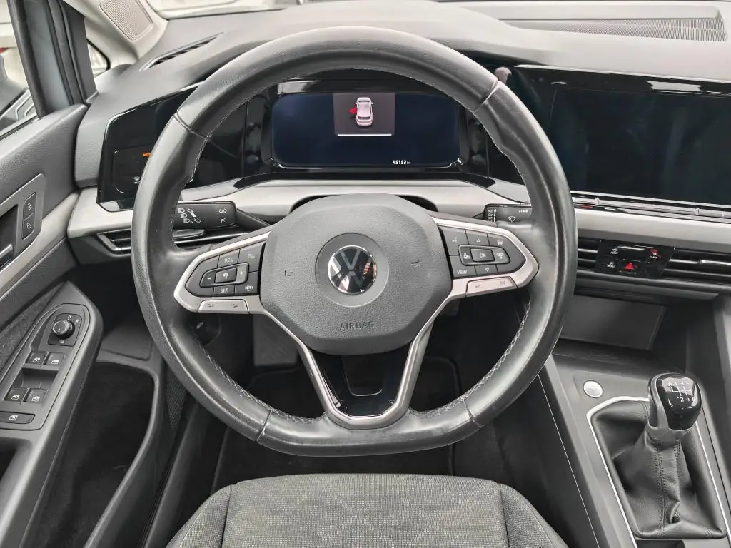 Volkswagen Golf Life 1,0TSi / 81kW