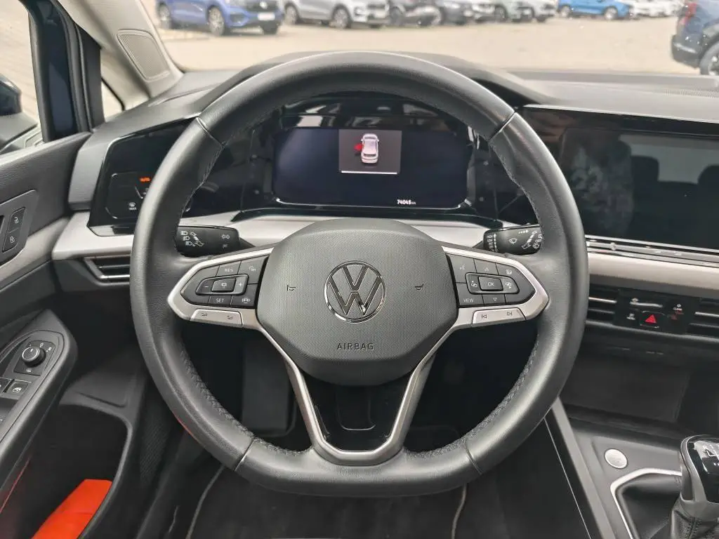 Volkswagen Golf Life 1,0TSi / 81kW