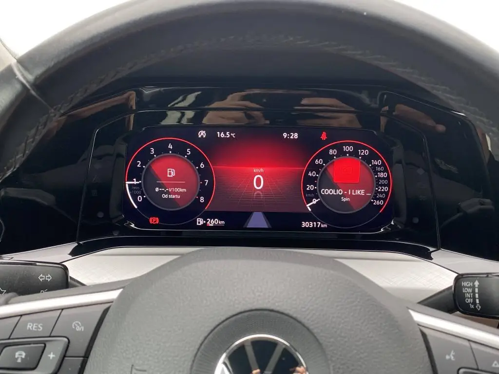 Volkswagen Golf Life 1,0TSi / 81kW