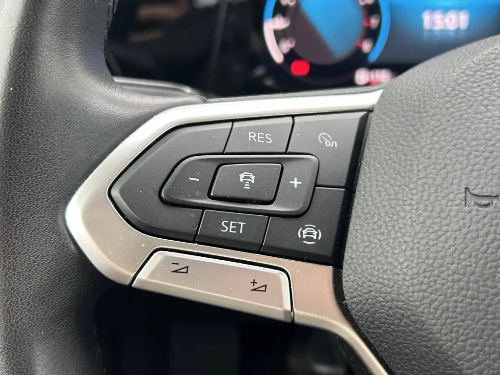 Volkswagen Golf Life 1,0TSi / 81kW