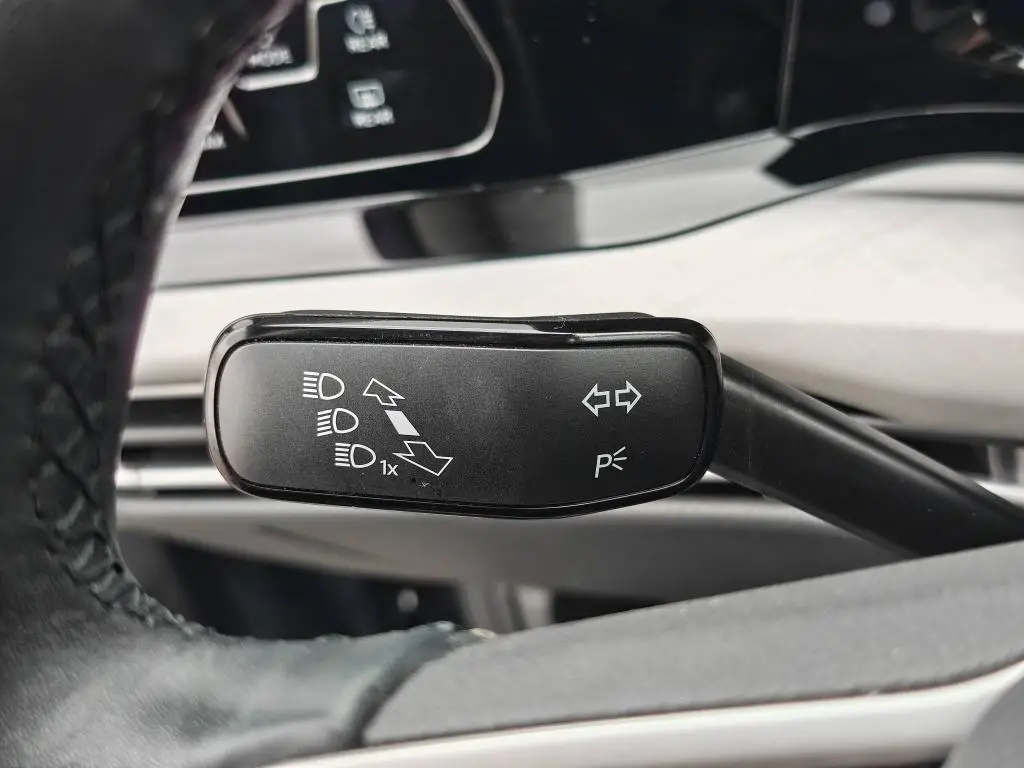 Volkswagen Golf Life 1,0TSi / 81kW