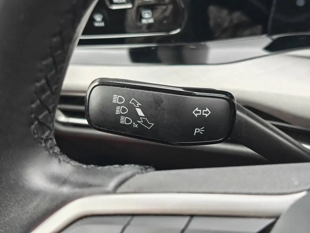 Volkswagen Golf Life 1,0TSi / 81kW