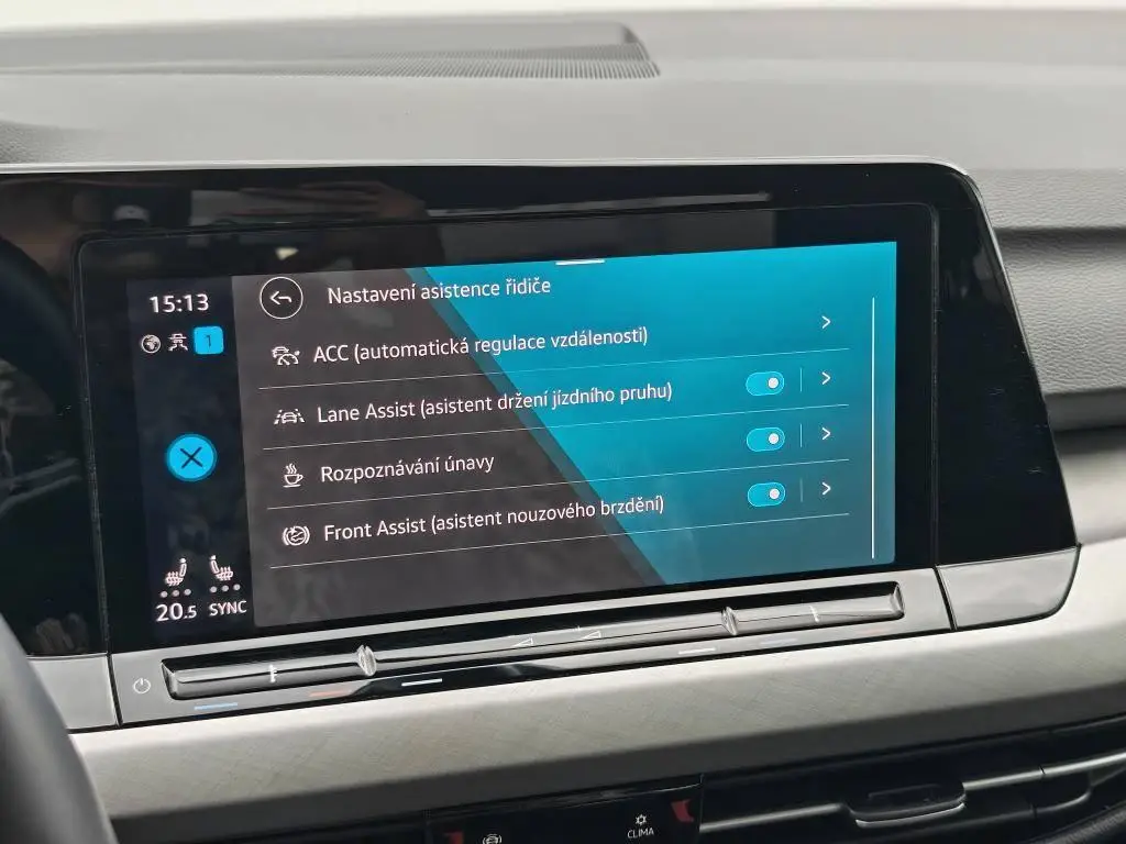 Volkswagen Golf Life 1,0TSi / 81kW