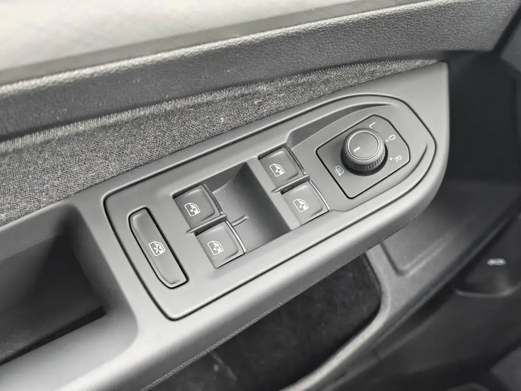 Volkswagen Golf Life 1,0TSi / 81kW