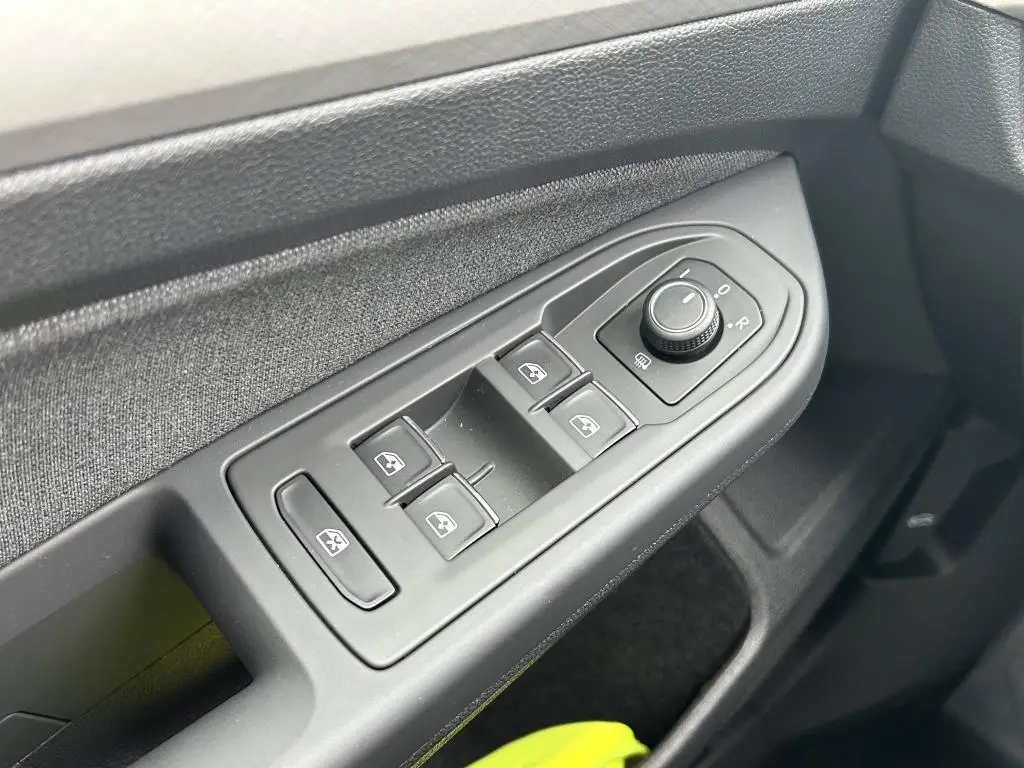 Volkswagen Golf Life 1,0TSi / 81kW