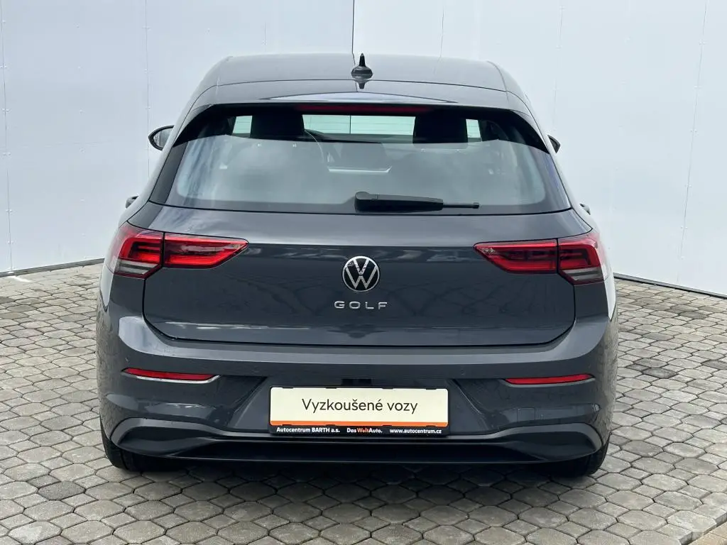 Volkswagen Golf Life 1,0TSi / 81kW