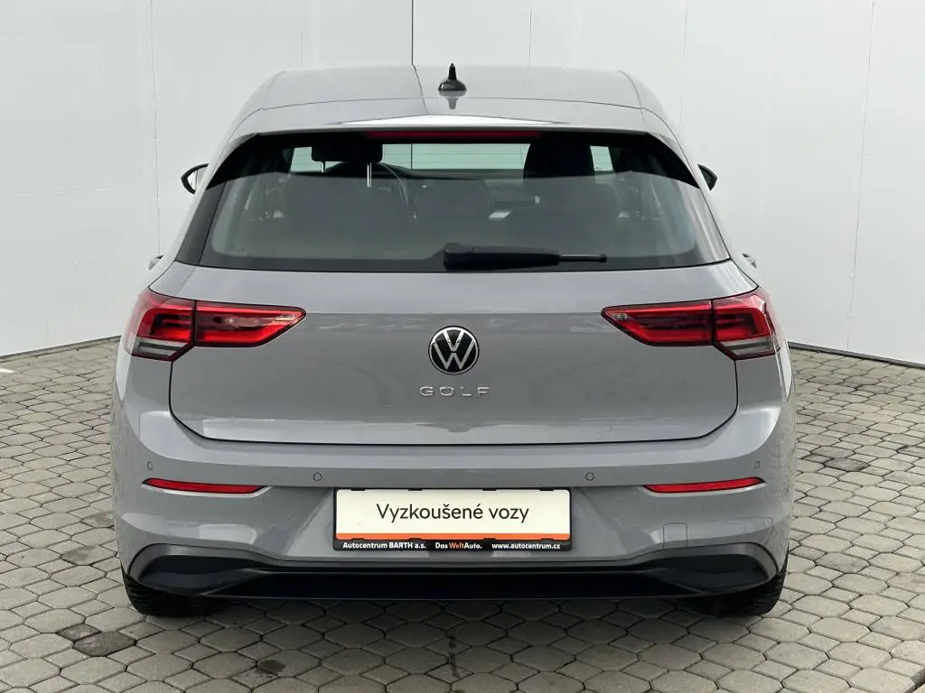 Volkswagen Golf Life 1,0TSi / 81kW