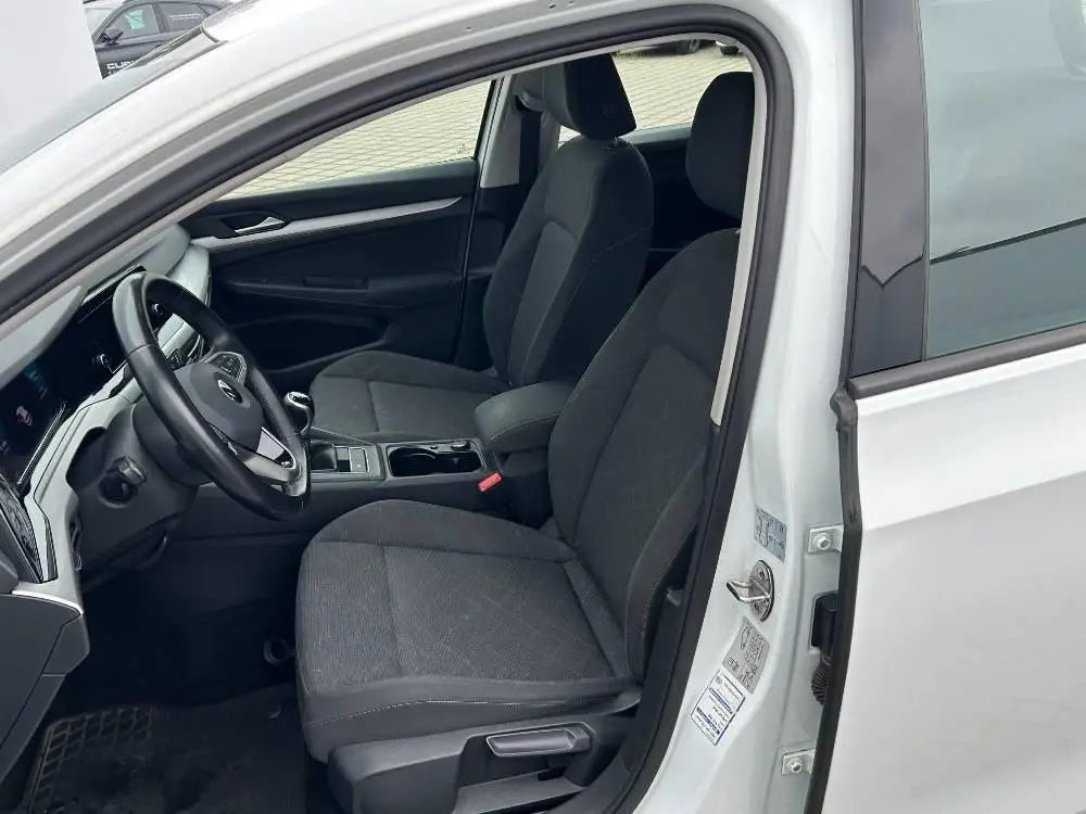 Volkswagen Golf Life 1,5TSi / 96kW