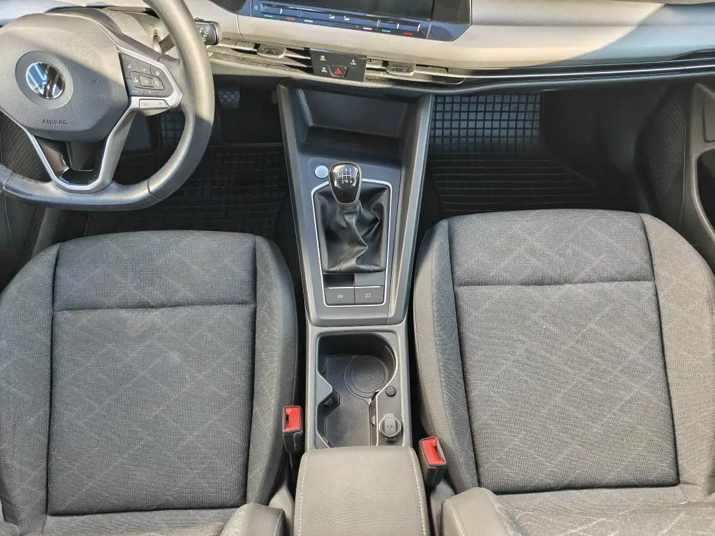 Volkswagen Golf Life 1,5TSi / 96kW