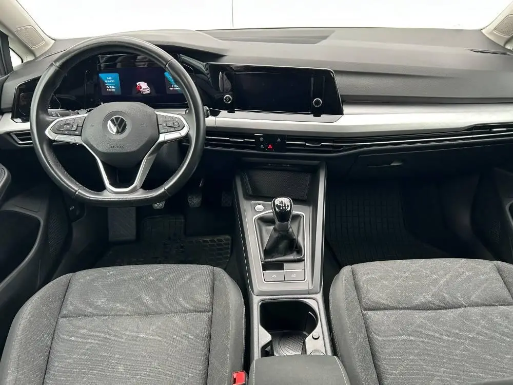 Volkswagen Golf Life 1,5TSi / 96kW