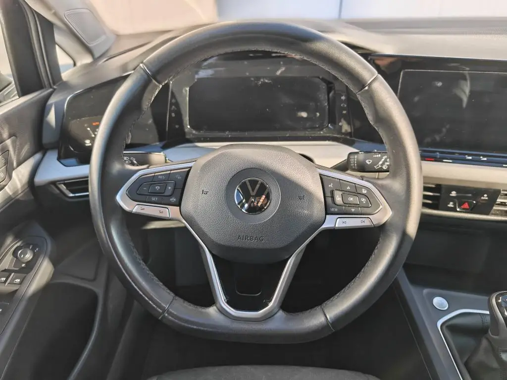 Volkswagen Golf Life 1,5TSi / 96kW