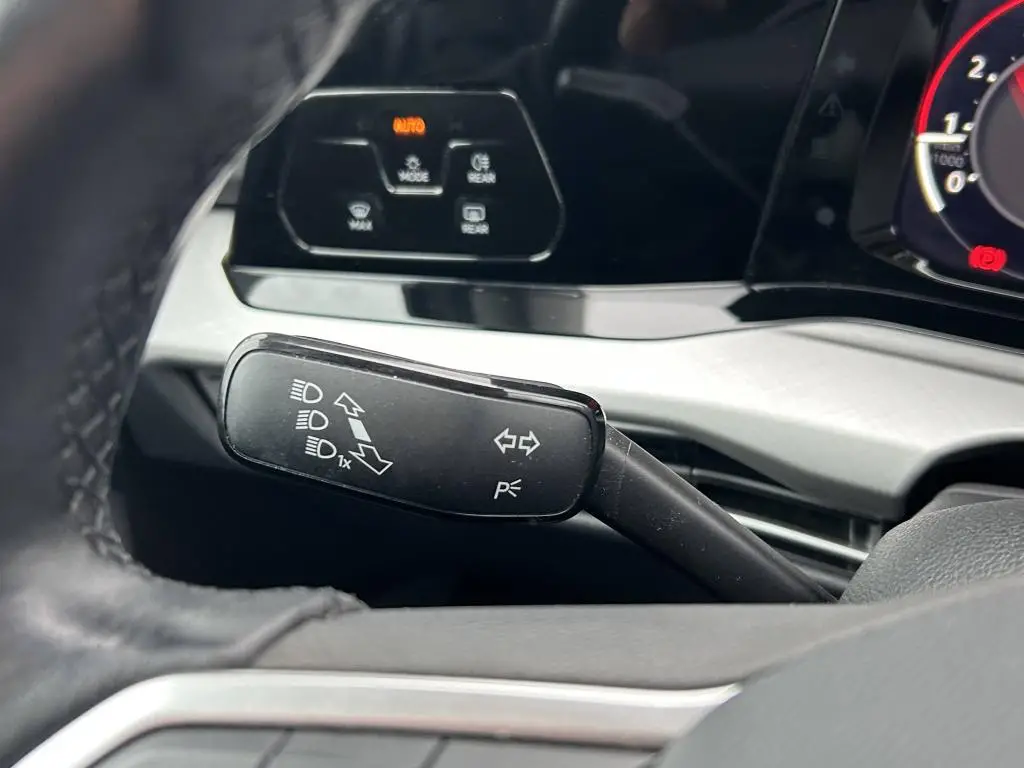 Volkswagen Golf Life 1,5TSi / 96kW