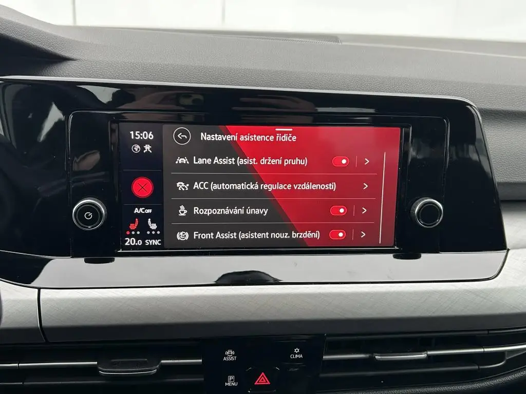 Volkswagen Golf Life 1,5TSi / 96kW