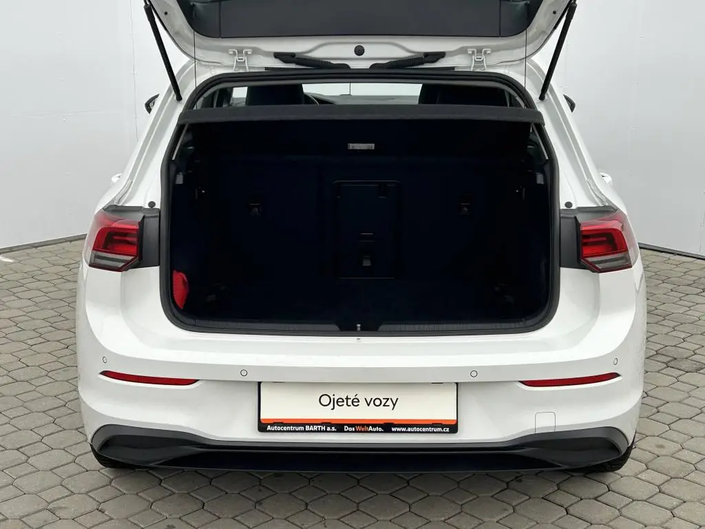 Volkswagen Golf Life 1,5TSi / 96kW