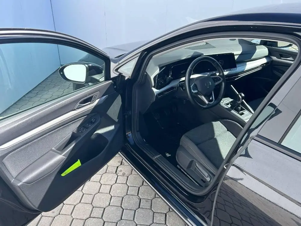Volkswagen Golf Life 6G 1,5TSi / 96kW