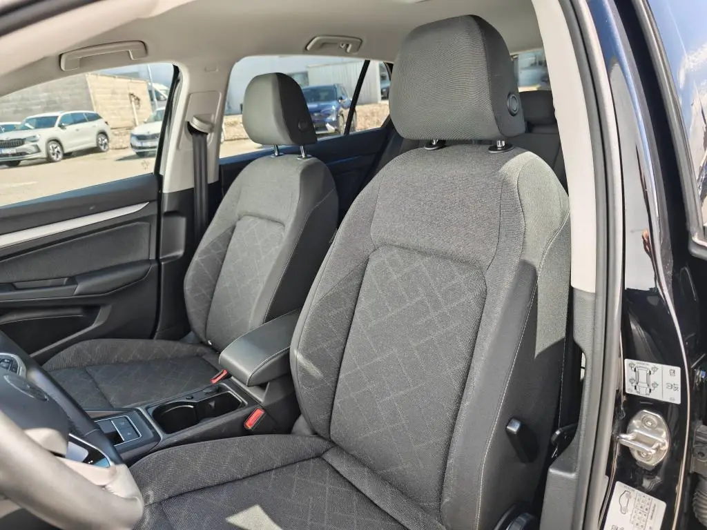 Volkswagen Golf Life 6G 1,5TSi / 96kW