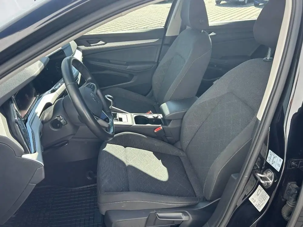 Volkswagen Golf Life 6G 1,5TSi / 96kW