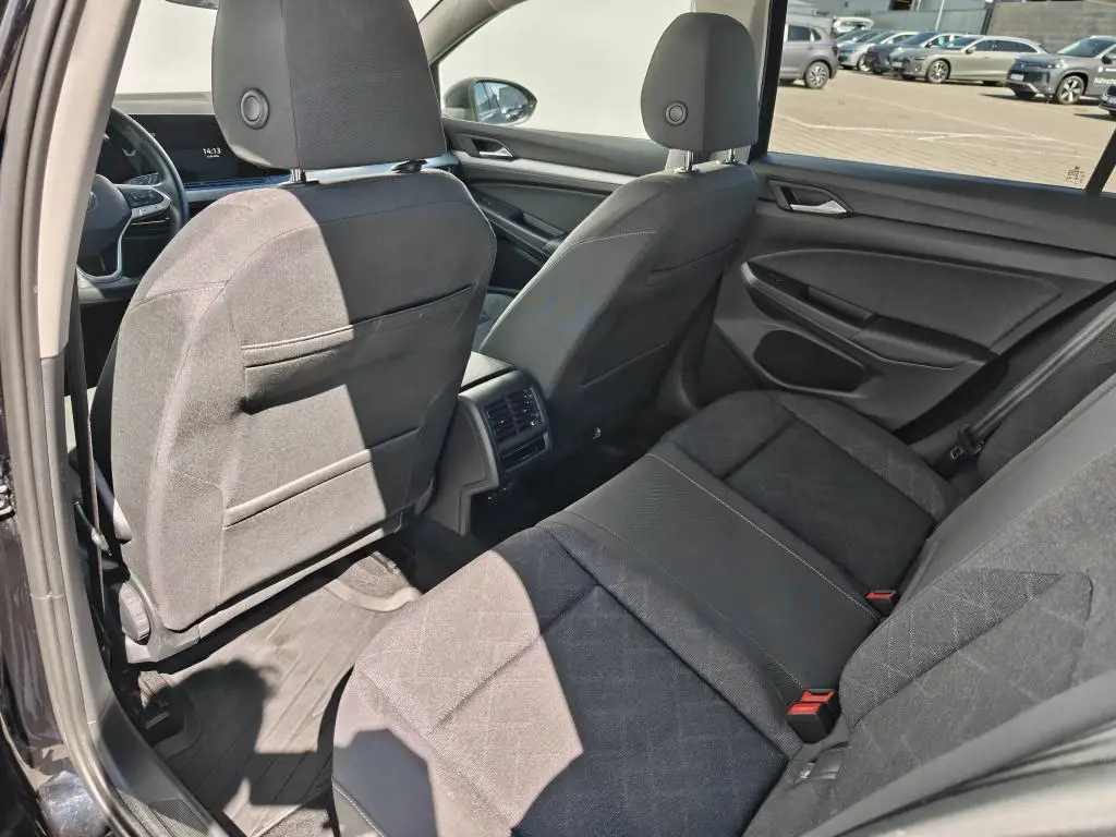 Volkswagen Golf Life 6G 1,5TSi / 96kW