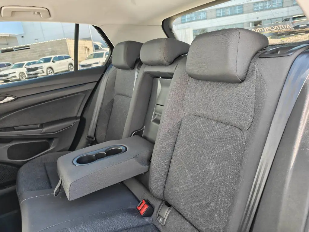 Volkswagen Golf Life 6G 1,5TSi / 96kW