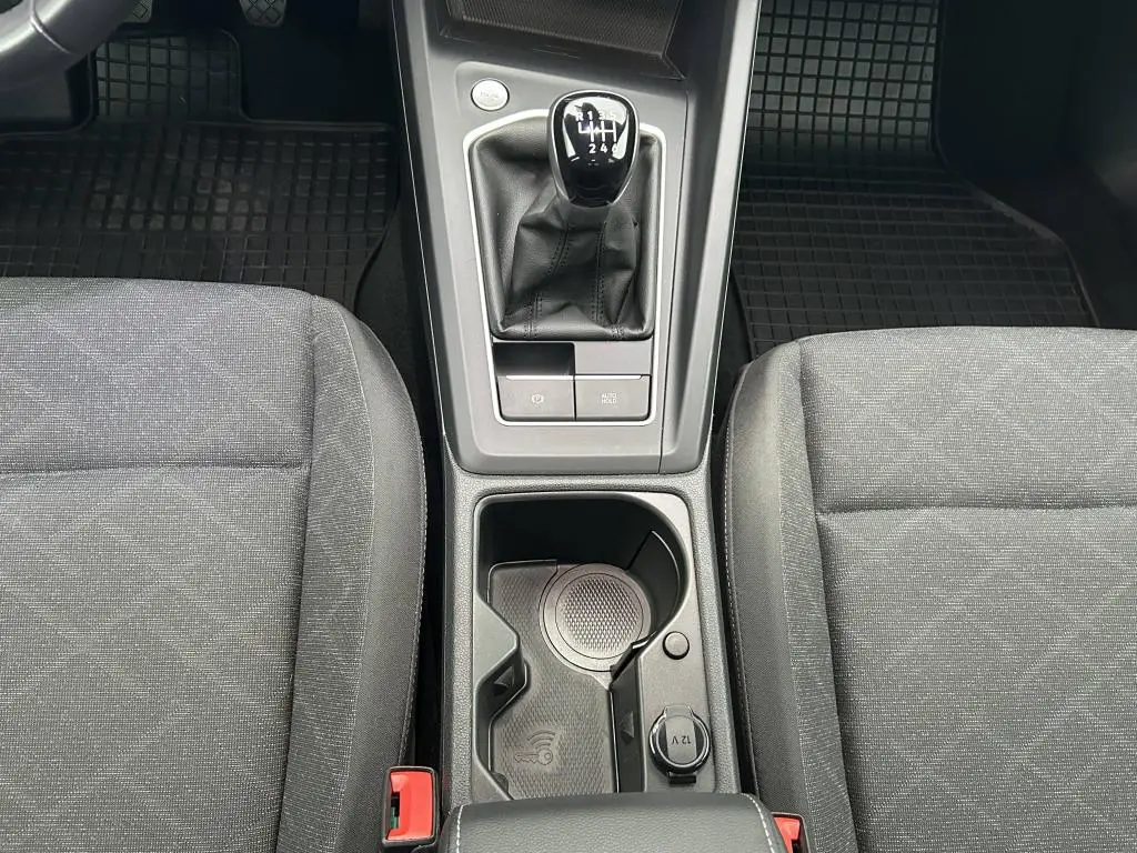 Volkswagen Golf Life 6G 1,5TSi / 96kW