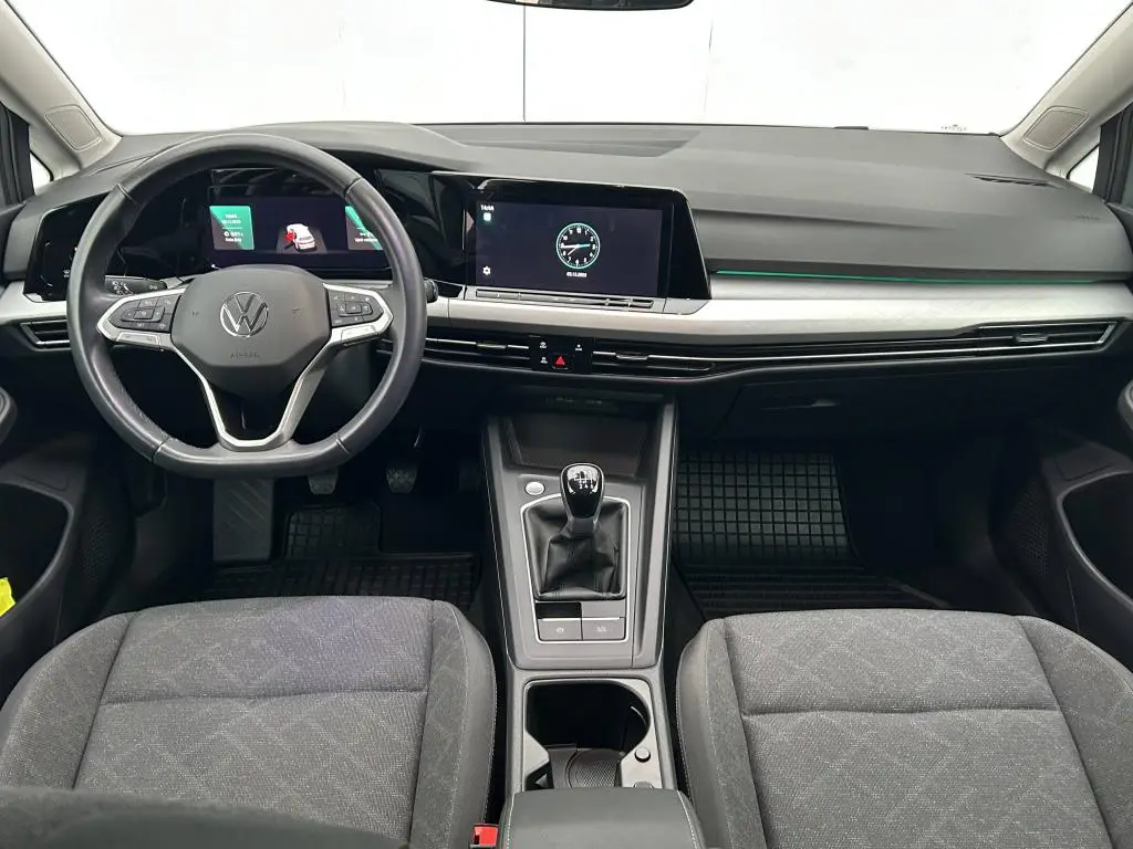 Volkswagen Golf Life 6G 1,5TSi / 96kW