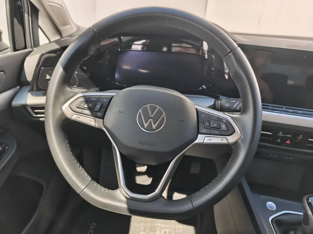 Volkswagen Golf Life 6G 1,5TSi / 96kW