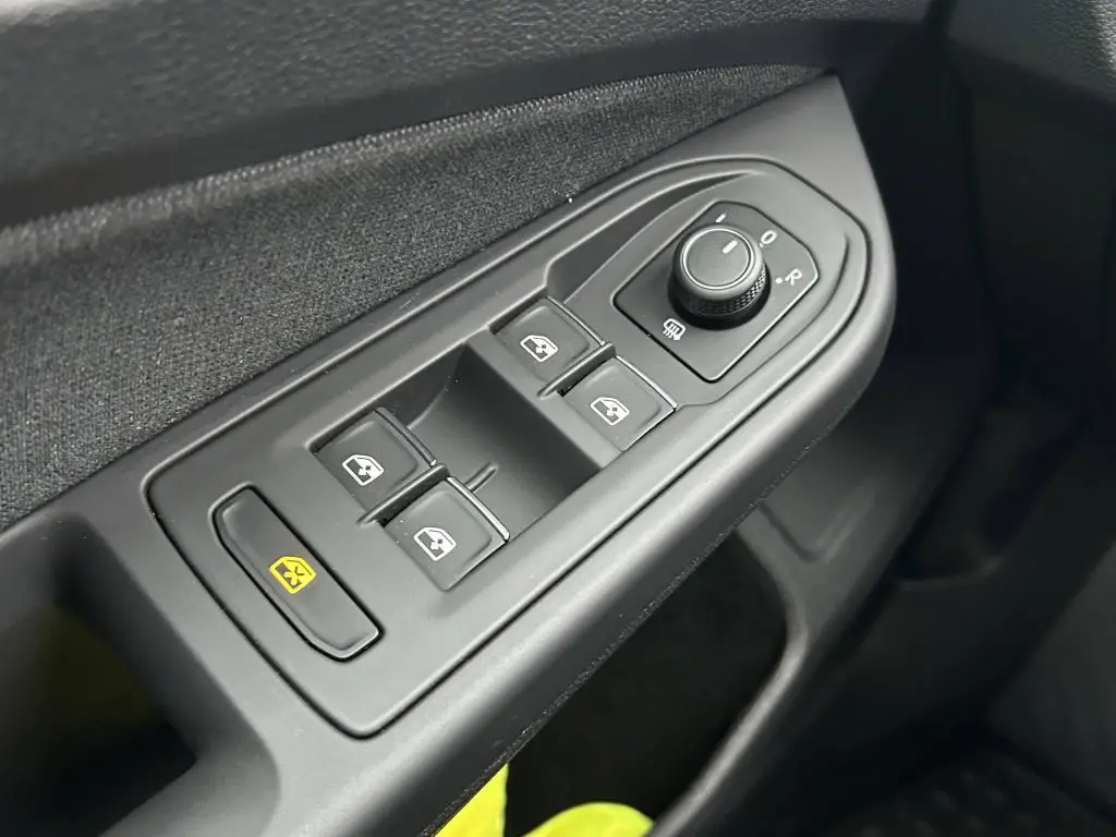 Volkswagen Golf Life 6G 1,5TSi / 96kW