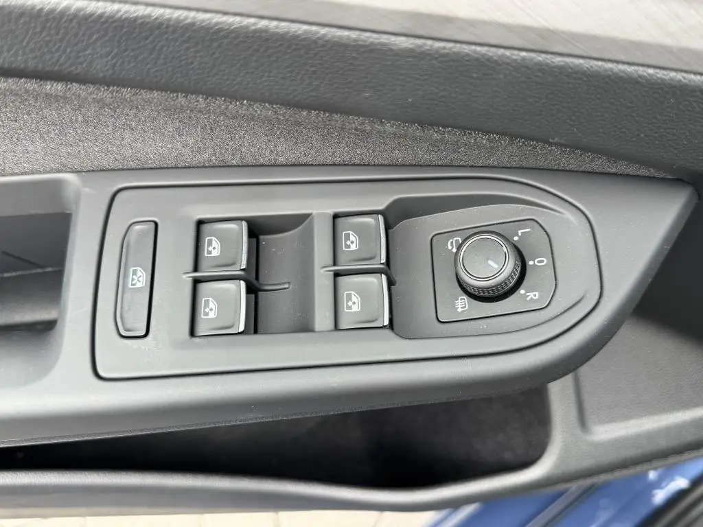 Volkswagen Golf People 6G 1,5TSi / 110kW