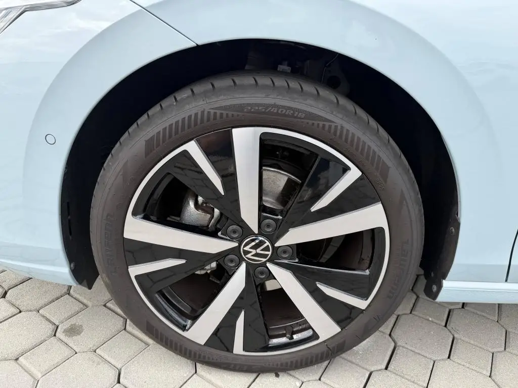 Volkswagen Golf People 6G 1,5TSI / 110kW
