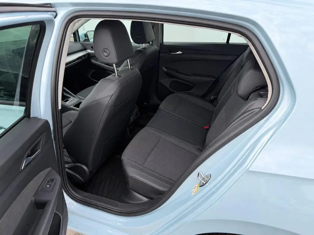 Volkswagen Golf People 6G 1,5TSI / 110kW