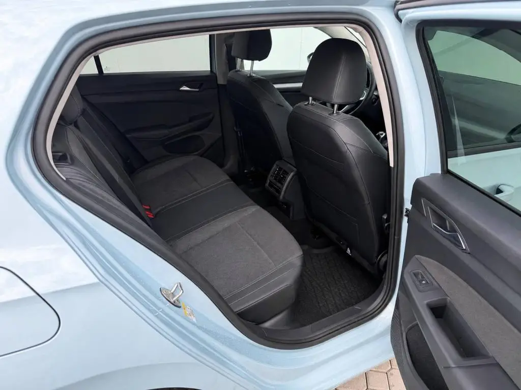 Volkswagen Golf People 6G 1,5TSI / 110kW