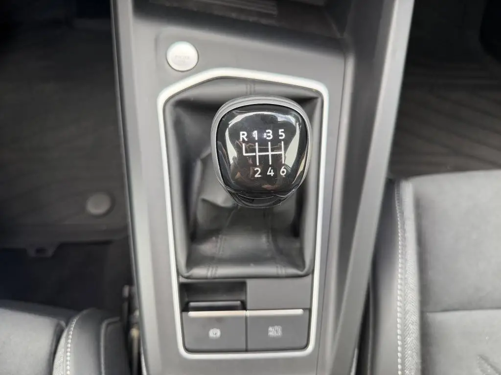 Volkswagen Golf People 6G 1,5TSI / 110kW