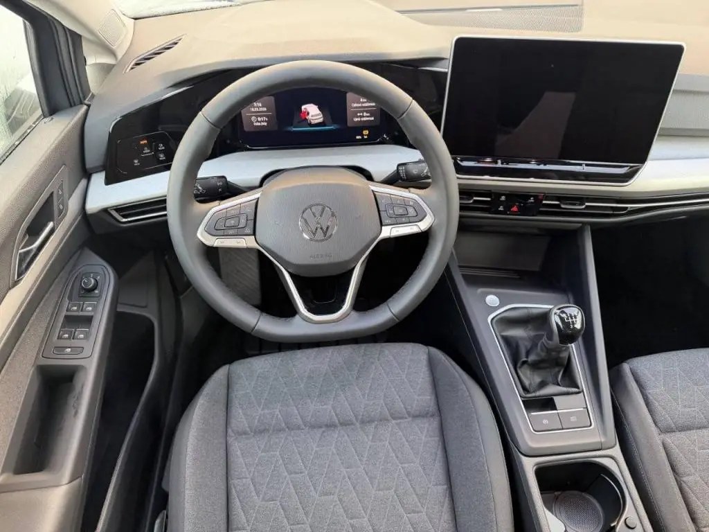 Volkswagen Golf People 6G 1,5TSI / 85kW