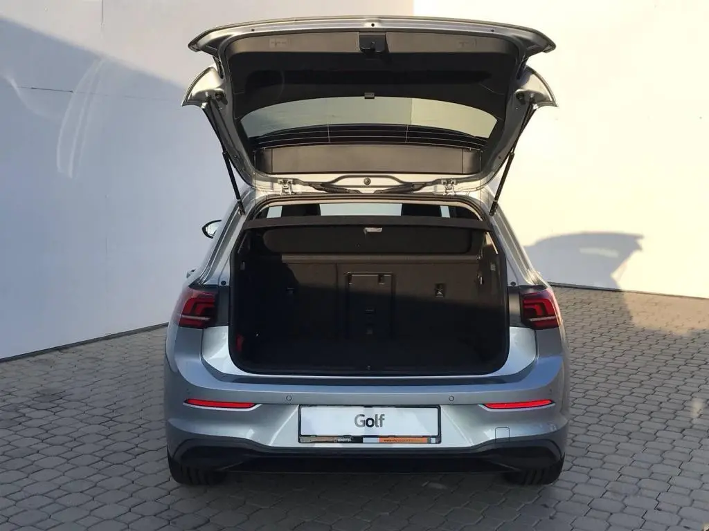 Volkswagen Golf People 7DSG 1,5eTSi / 85kW