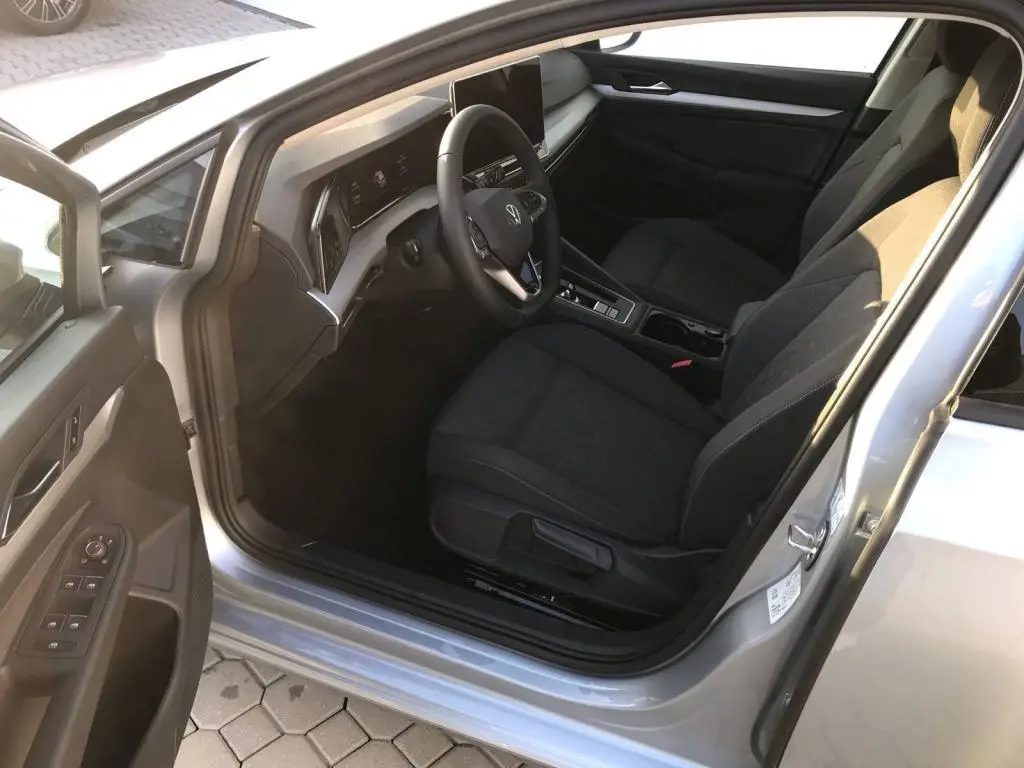 Volkswagen Golf People 7DSG 1,5eTSi / 85kW