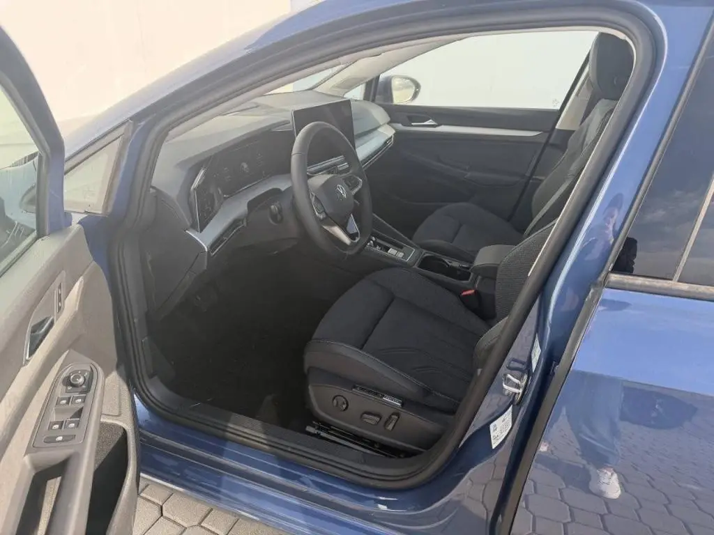 Volkswagen Golf People 7DSG 1,5eTSi / 85kW