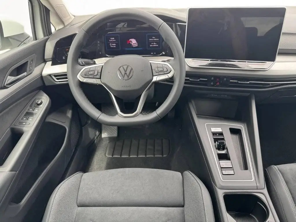 Volkswagen Golf People 7DSG 1,5eTSi / 85kW