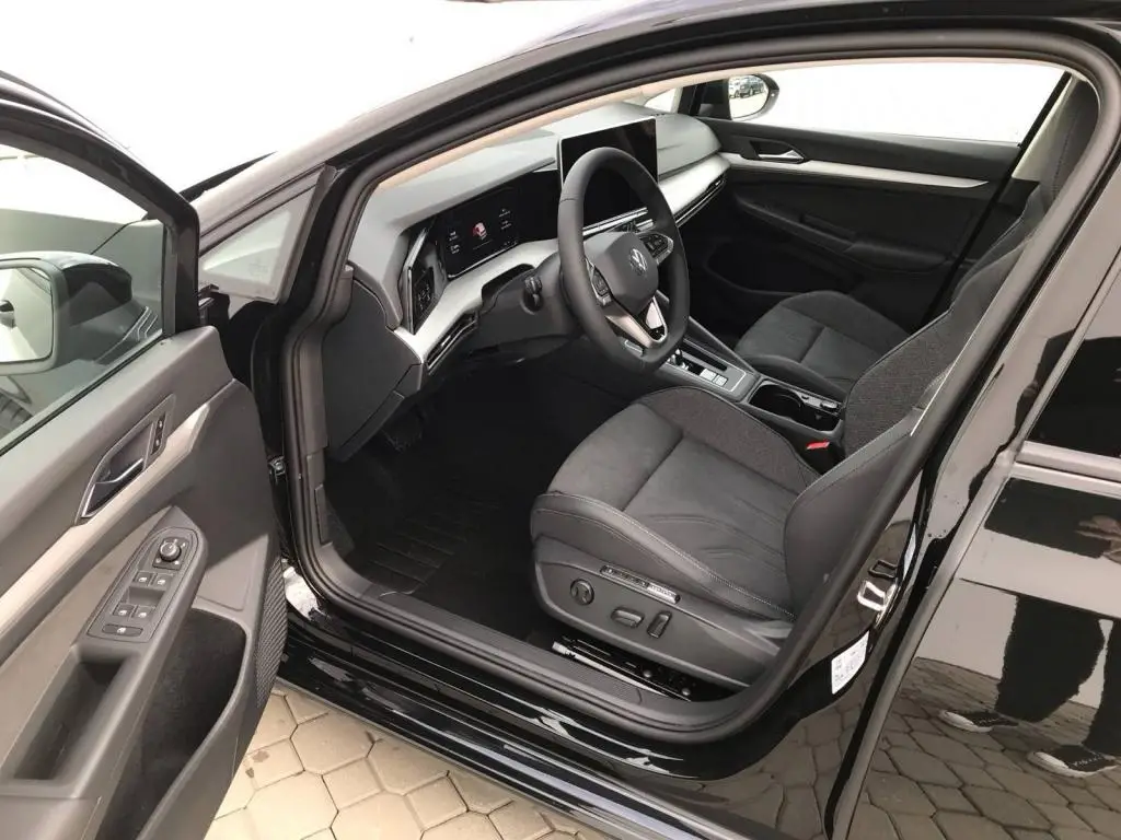 Volkswagen Golf People 7DSG 1,5eTSi / 85kW