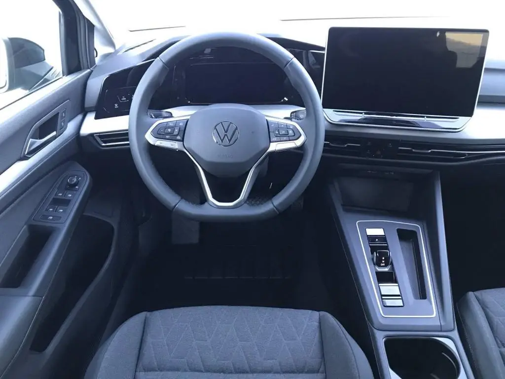 Volkswagen Golf People 7DSG 1,5eTSi / 85kW