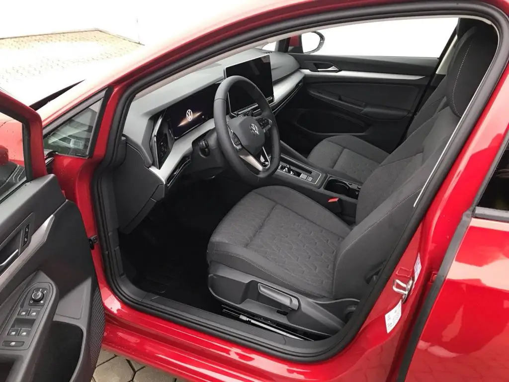 Volkswagen Golf People 7DSG 1,5eTSi / 85kW