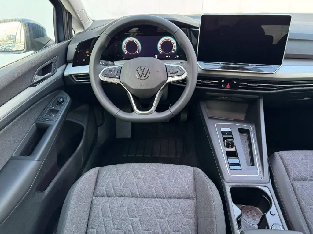 Volkswagen Golf People 7DSG mHEV 1,5eTSI / 110kW