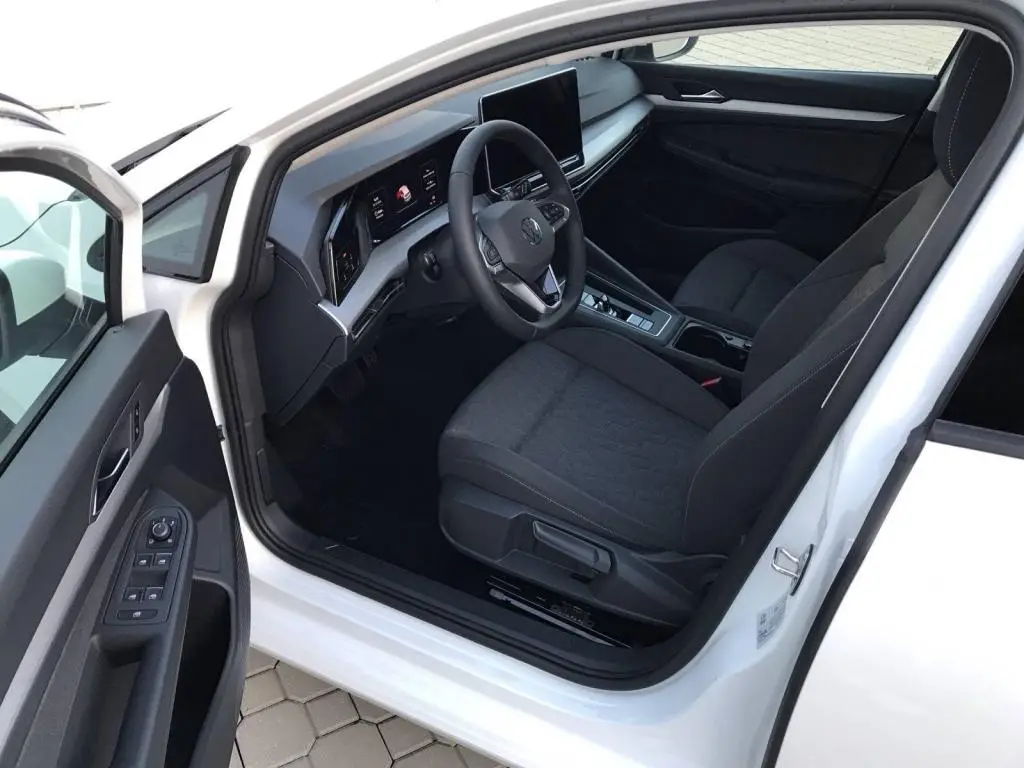 Volkswagen Golf People 7DSG mHEV 1,5eTSI / 110kW