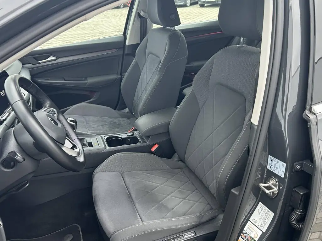 Volkswagen Golf Style 1,5TSi / 96kW