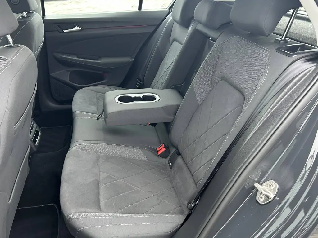 Volkswagen Golf Style 1,5TSi / 96kW