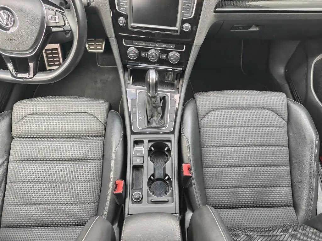 Volkswagen Golf Variant Highline DSG 1,6 / 81kW