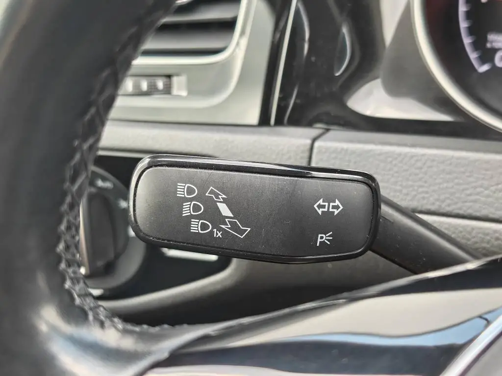 Volkswagen Golf Variant Highline DSG 1,6 / 81kW