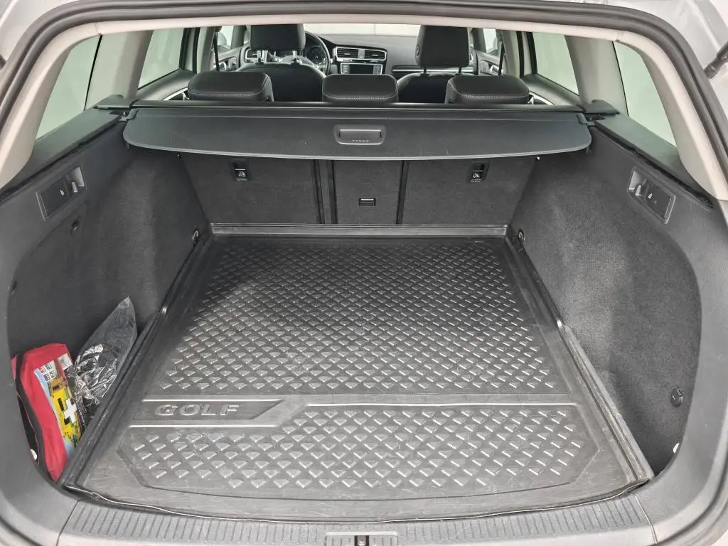 Volkswagen Golf Variant Highline DSG 1,6 / 81kW