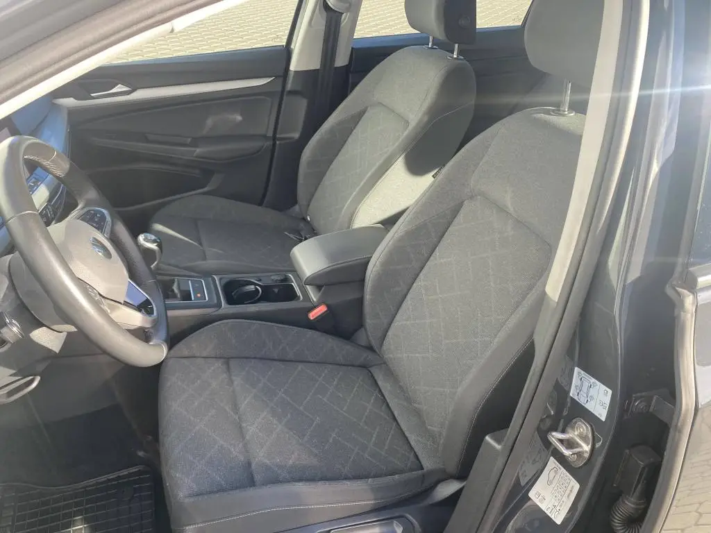 Volkswagen Golf Variant Life 6G 1,0TSi / 81kW